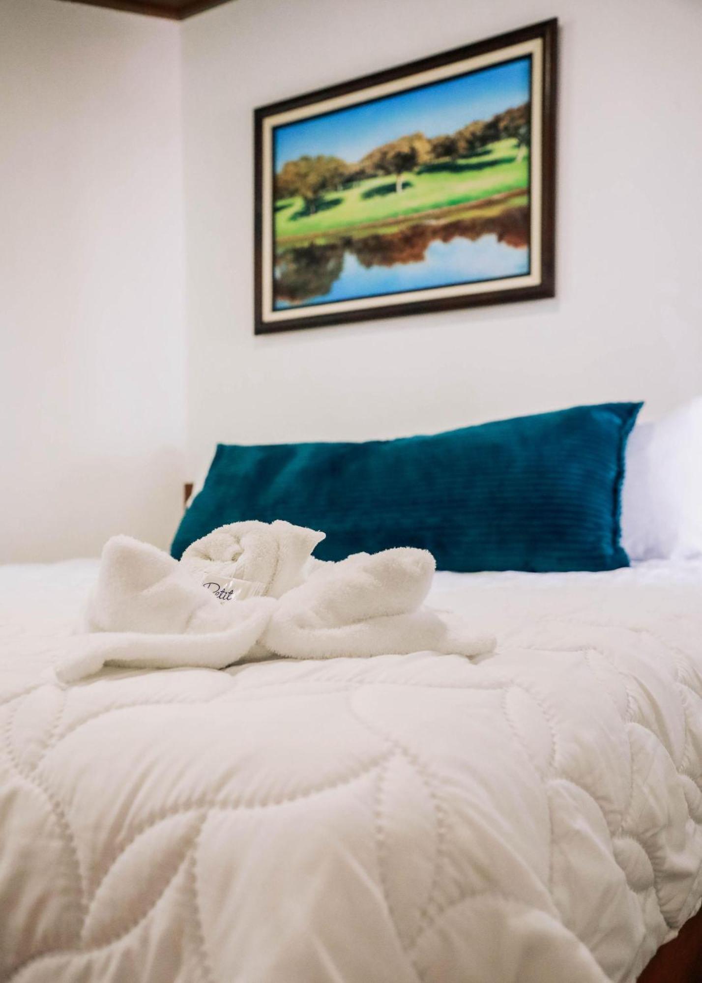 Hotel Y Restaurante El Paramo San Rafael  Экстерьер фото