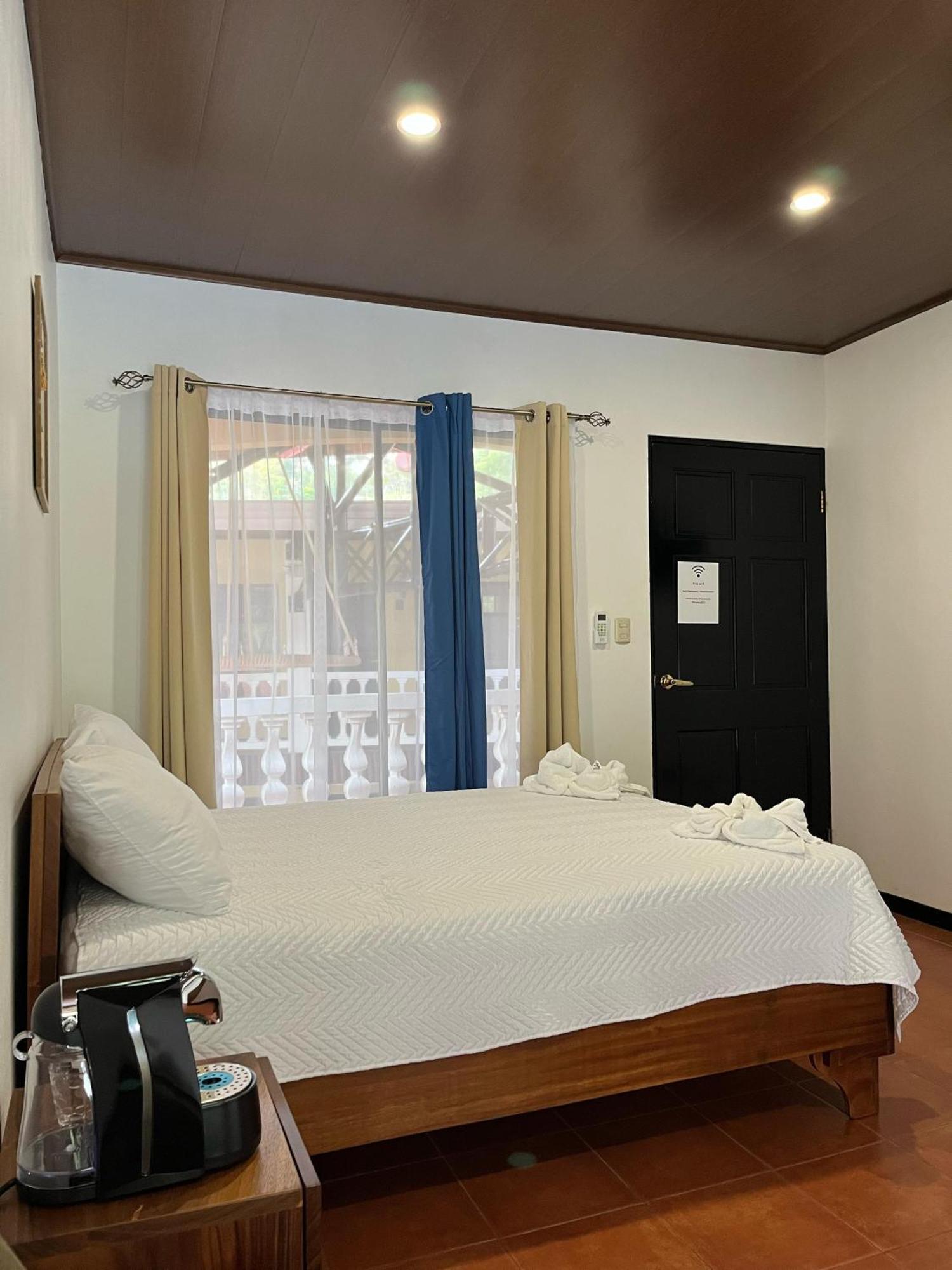 Hotel Y Restaurante El Paramo San Rafael  Экстерьер фото